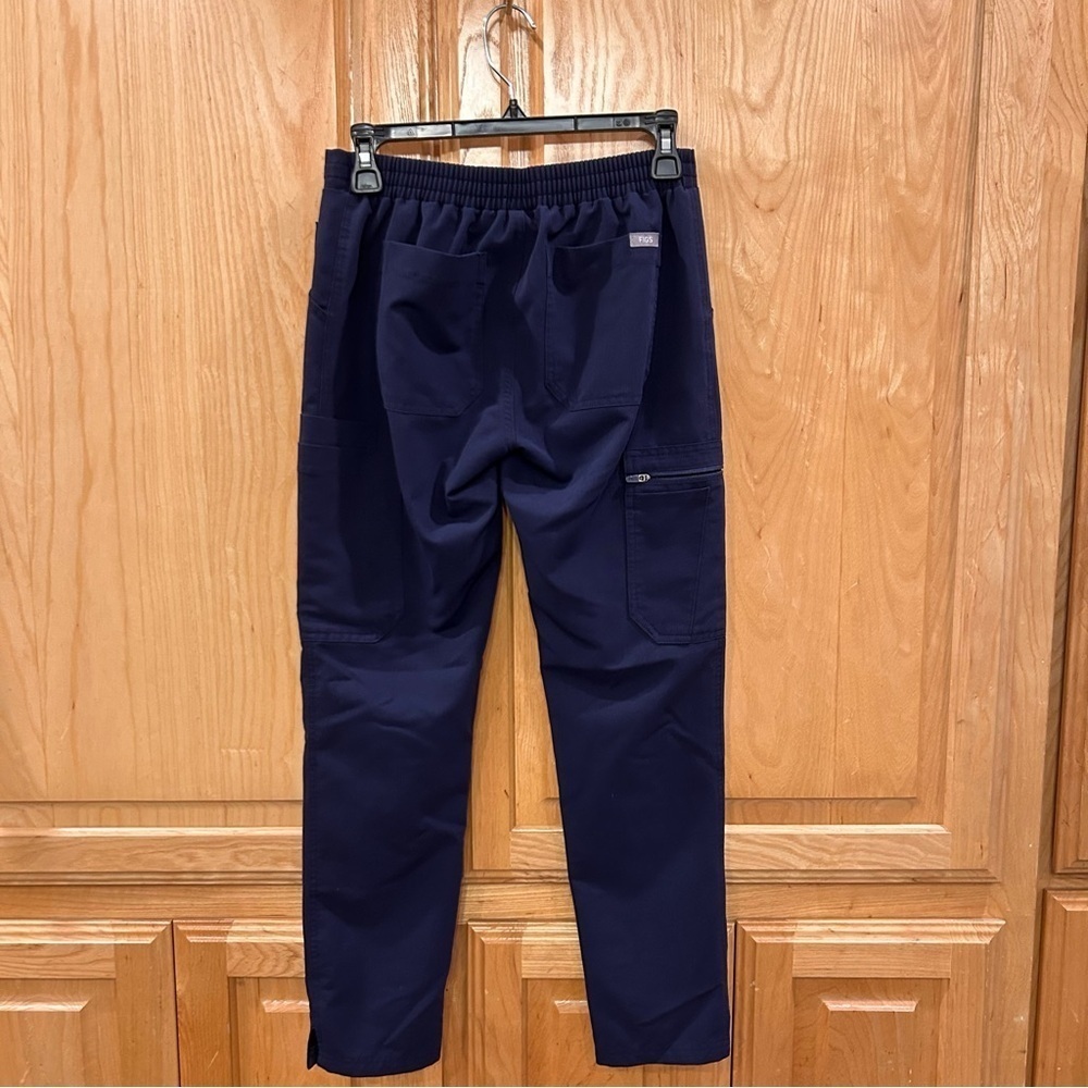 FIGS Yola Skinny Scrub Pants - Picture 2 of 9